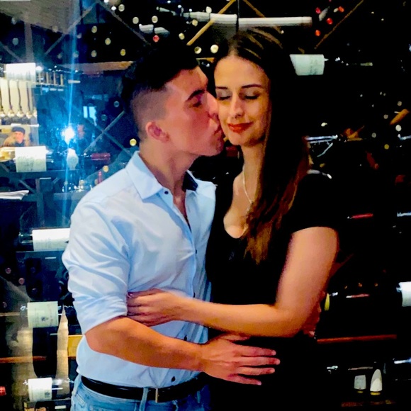 Meet your Posher, Ashley - Picture 1 of 1